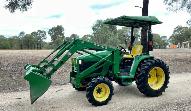 Tracteur John Deere 4310 complet