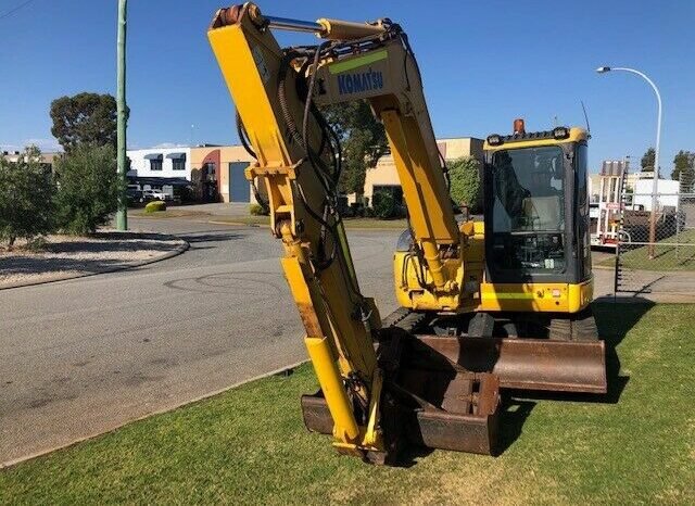 Pelle Komatsu PC88MR-6 8 tonnes longue portée complet