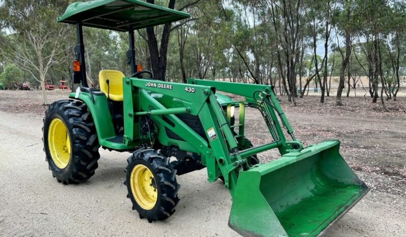 Tracteur John Deere 4310 complet